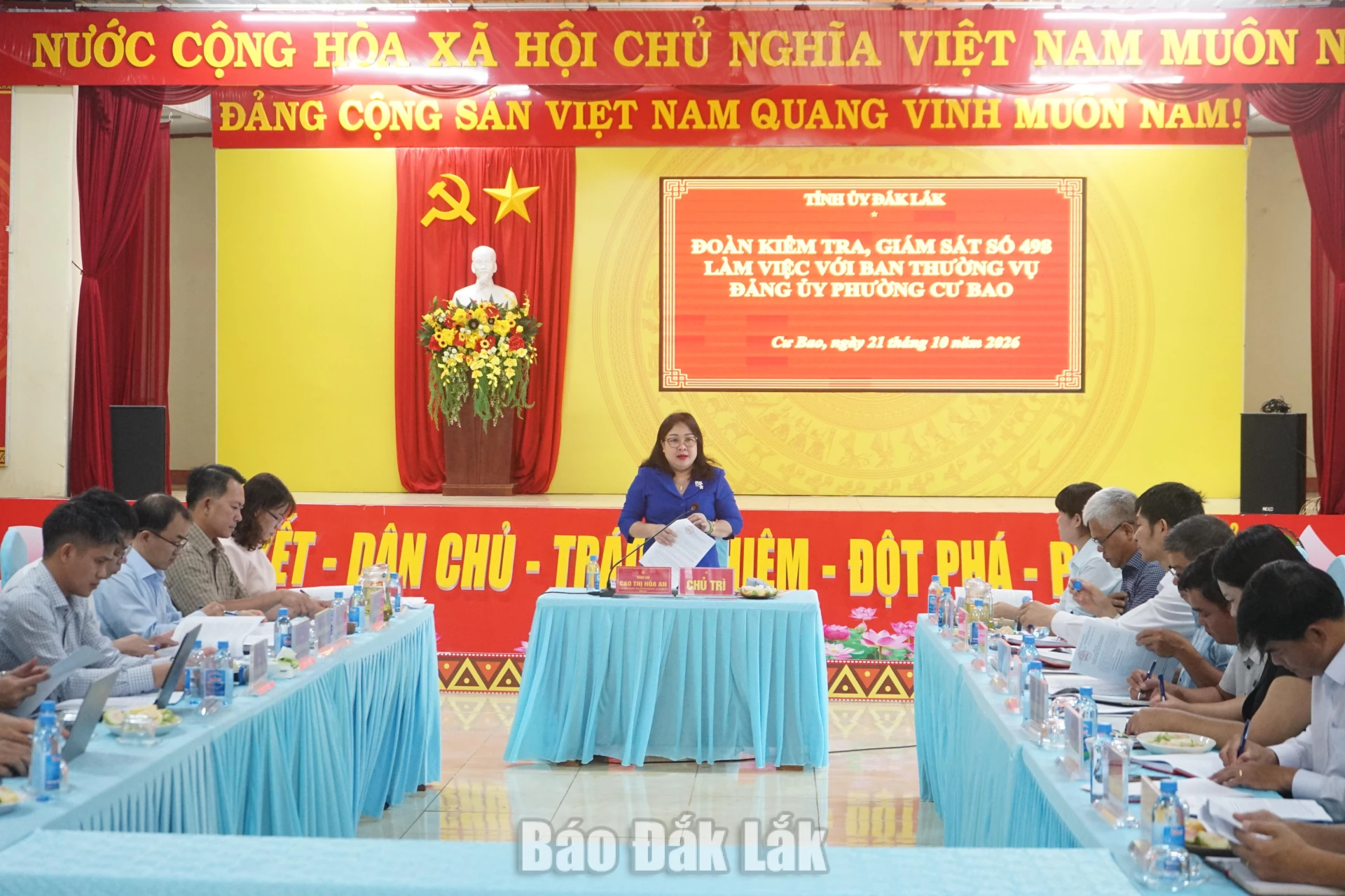 Đại biểu tham dự buổi làm việc