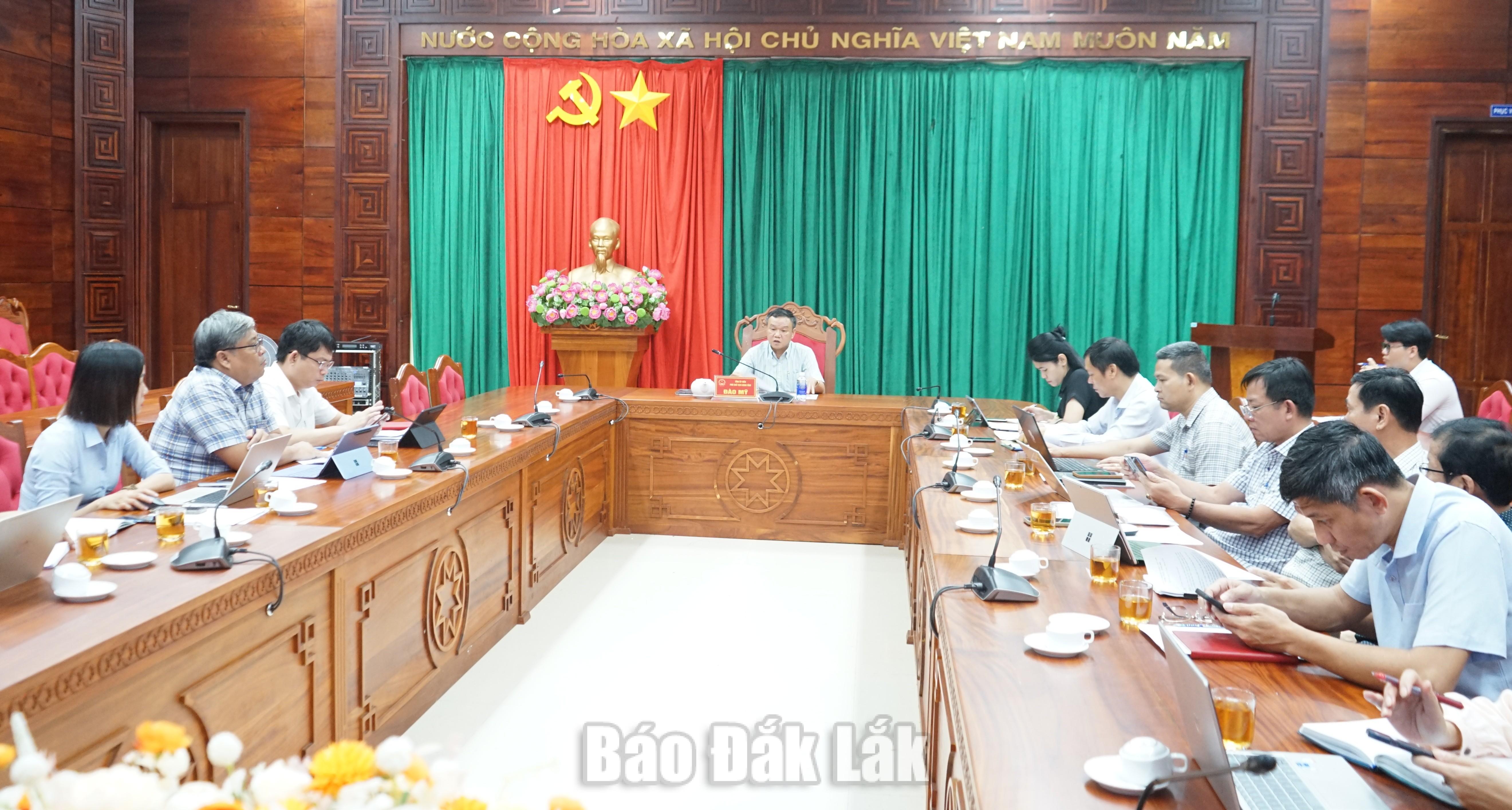 Đại biểu tham dự buổi làm việc