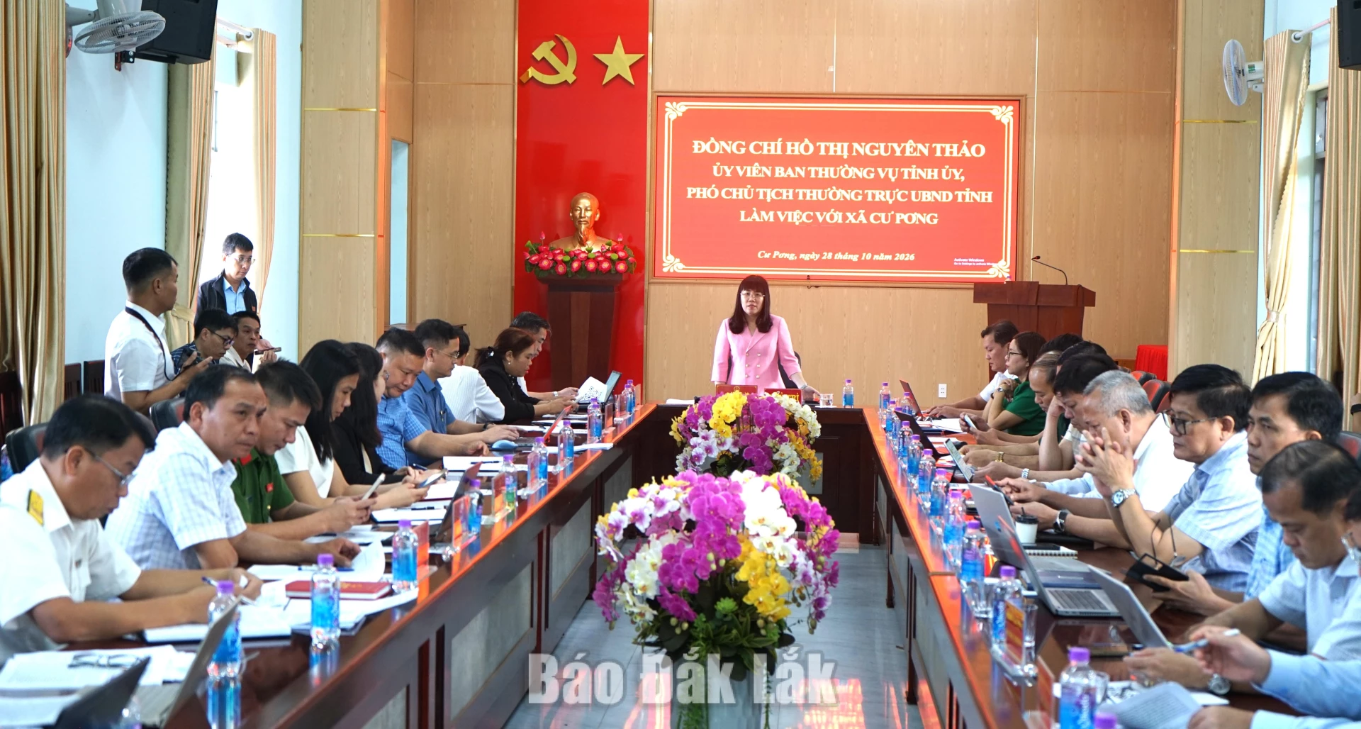 Đại biểu tham dự buổi làm việc