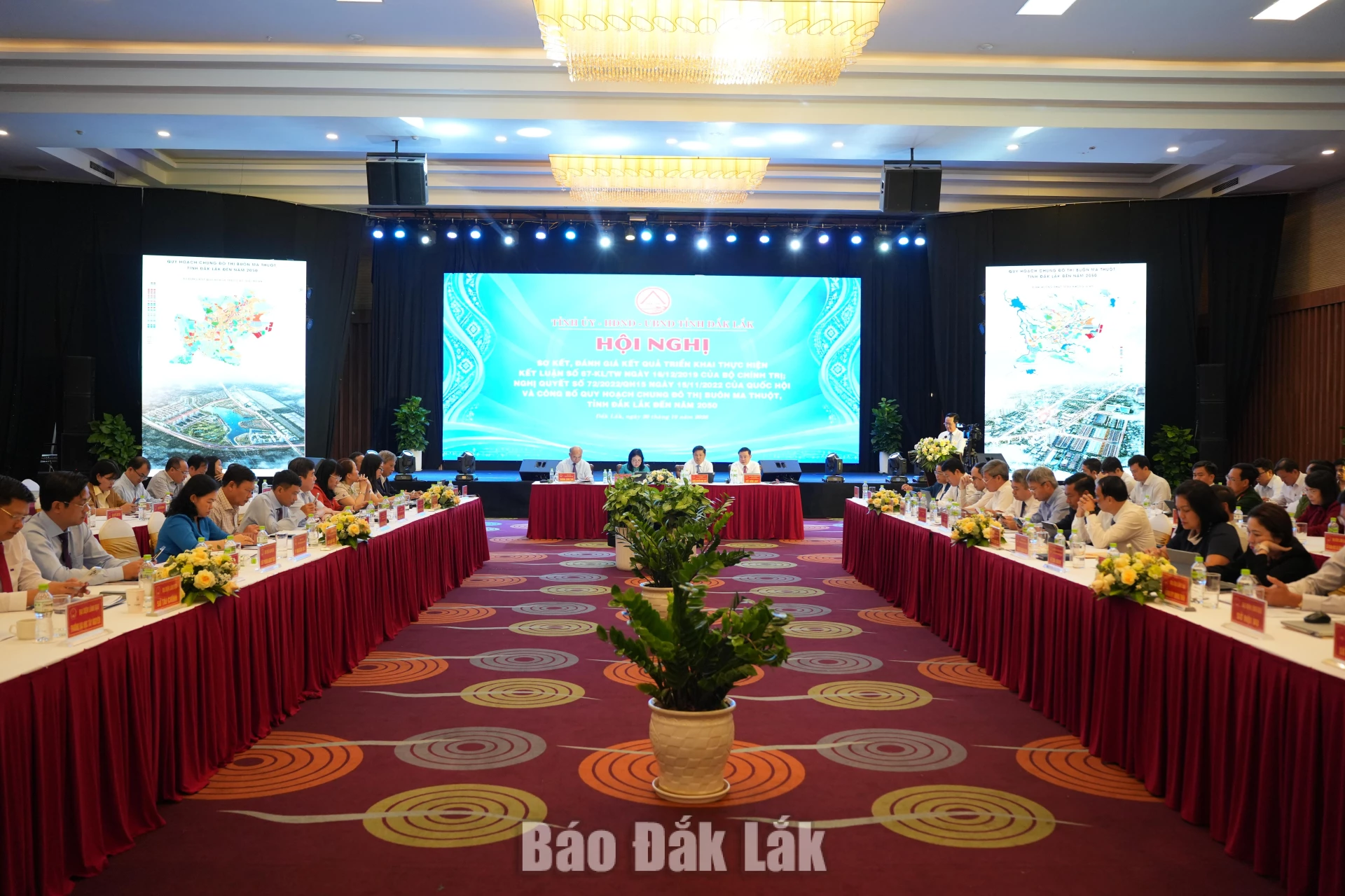 Quang cảnh hội nghị.