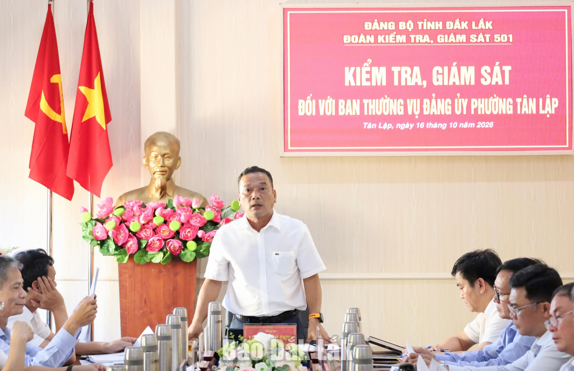 Đồng chí Y Giang Gry Niê Knơng, Phó Bí thư Tỉnh ủy, Chủ tịch Ủy ban MTTQ Việt Nam tỉnh kết luận buổi làm việc.