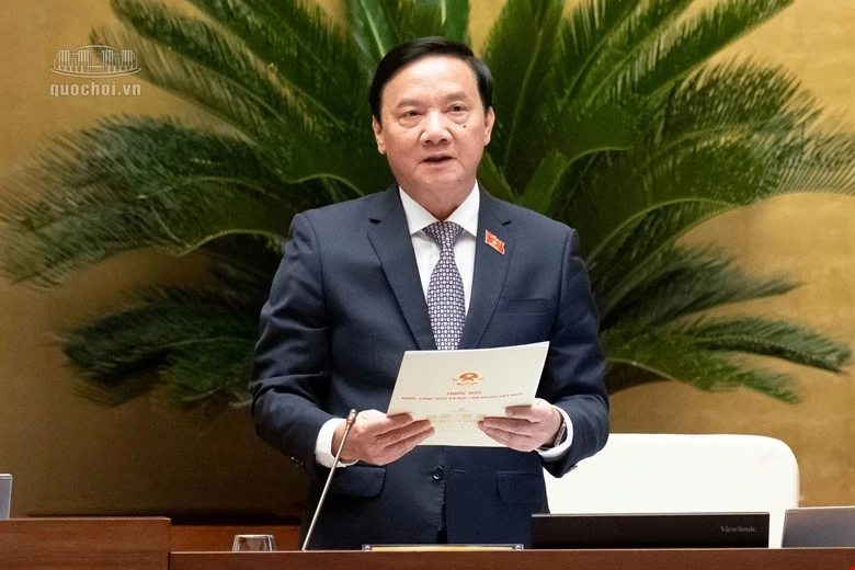 Phó Chủ tịch Quốc hội Nguyễn Khắc Định điều hành nội dung thảo luận. Ảnh: quochoi.vn