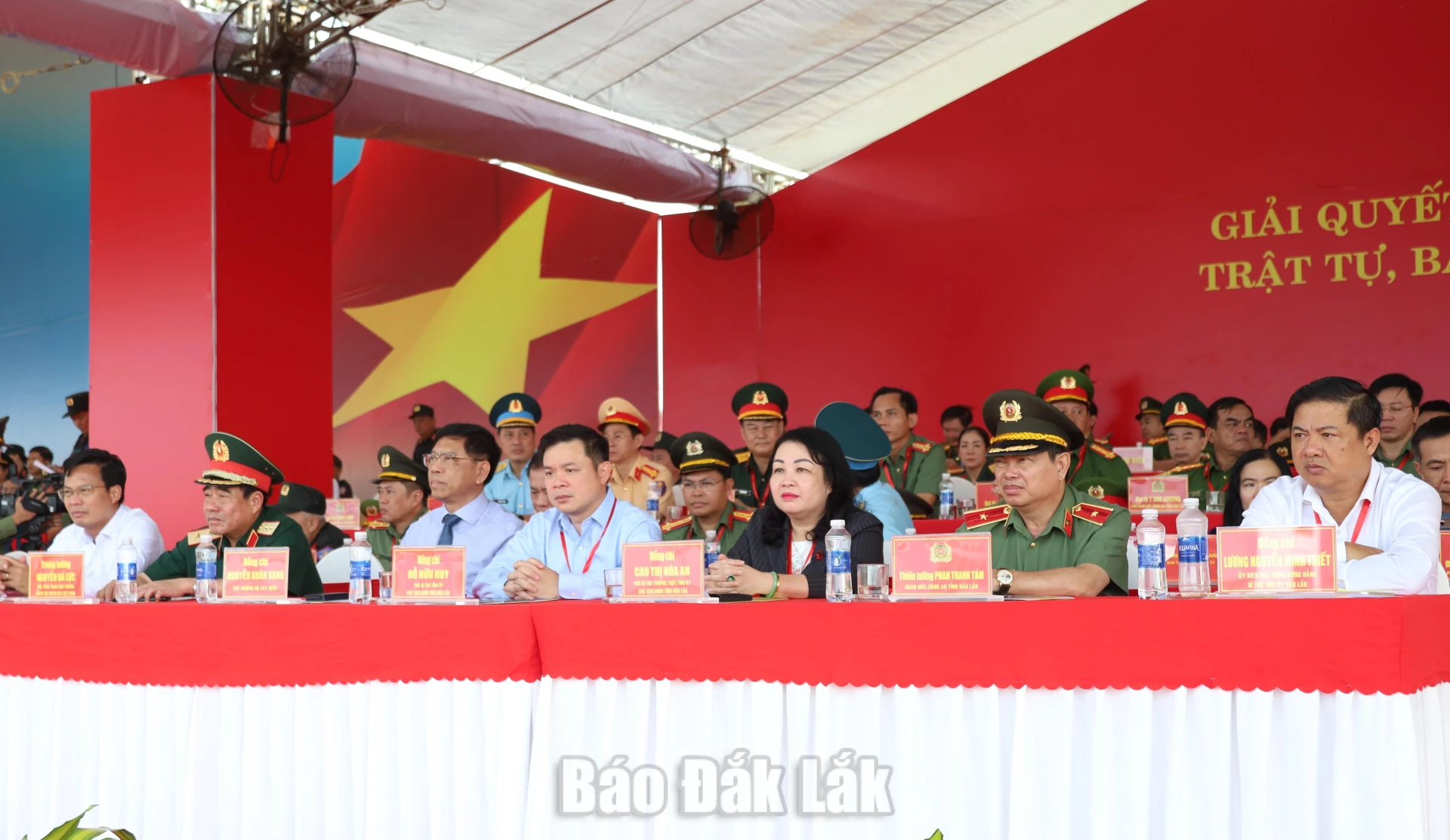 Các đại biểu tham dự buổi diễn tập.