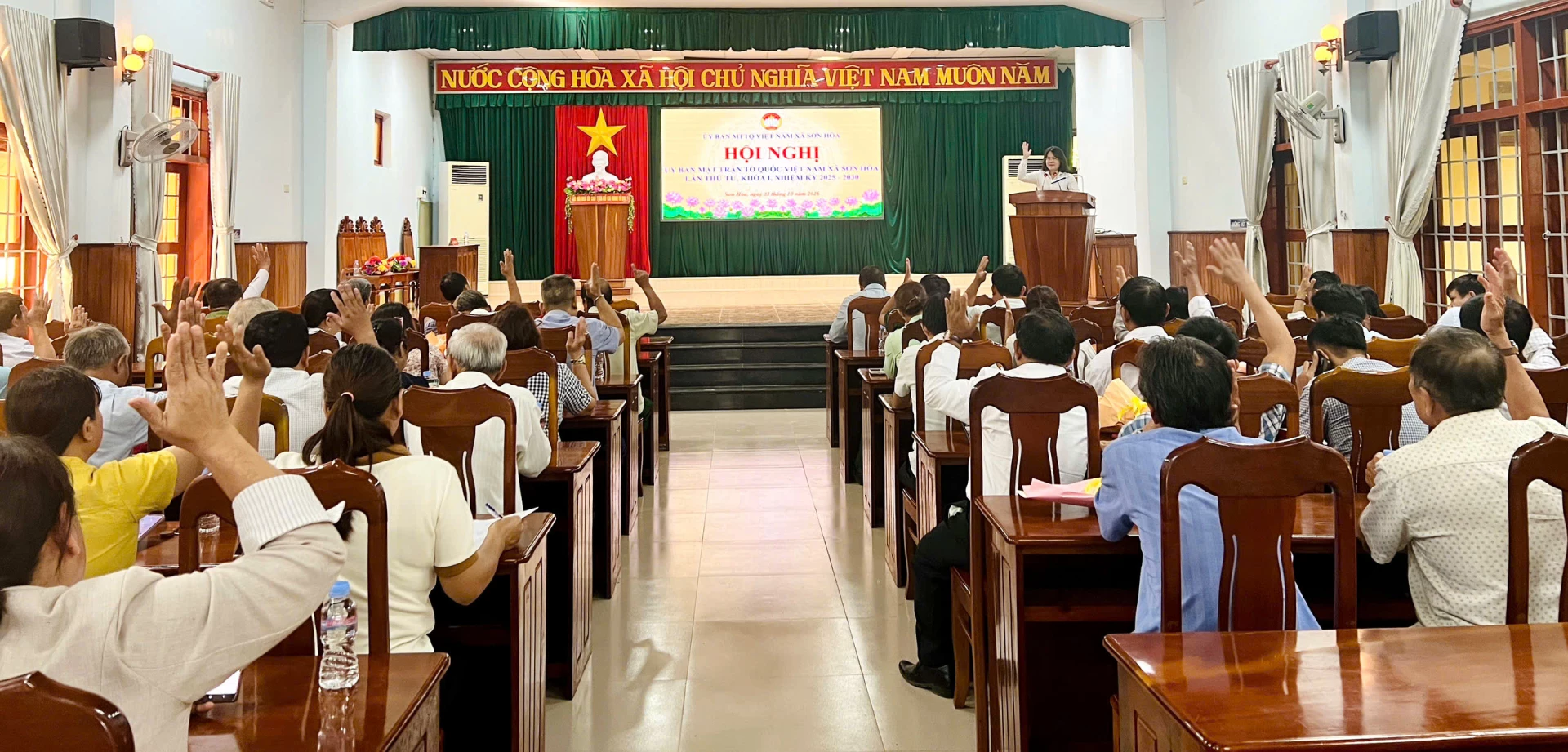 Quang cảnh hội nghị.