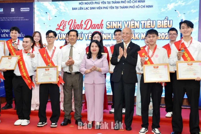 Hội Người Phú Yên tại TP. Hồ Chí Minh vinh danh 362 sinh viên tiêu biểu