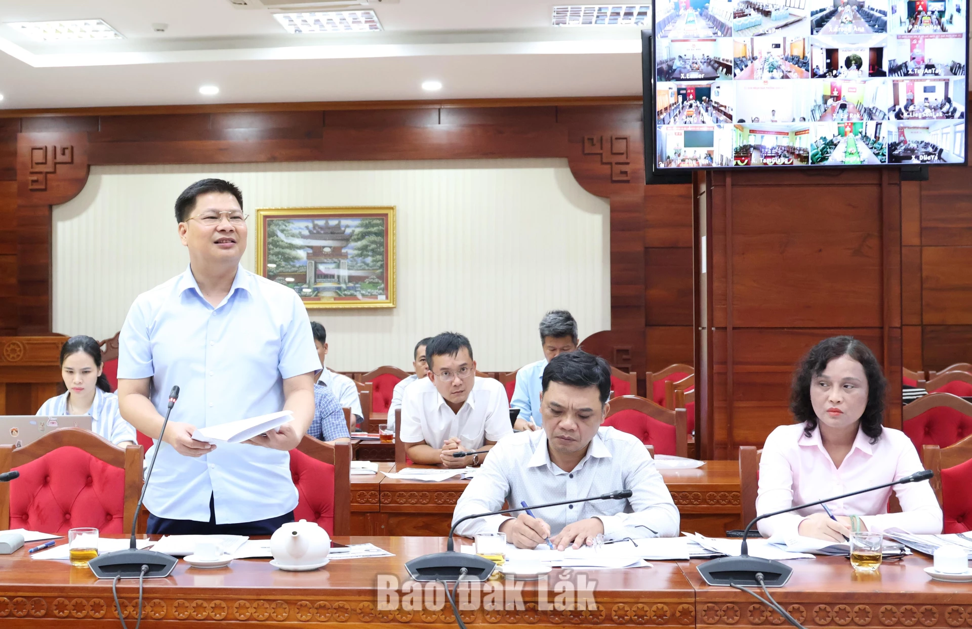 Giám đốc Sở Tài chính Cao Đình Huy thông tin về tình hình thu tiền sử dụng đất.