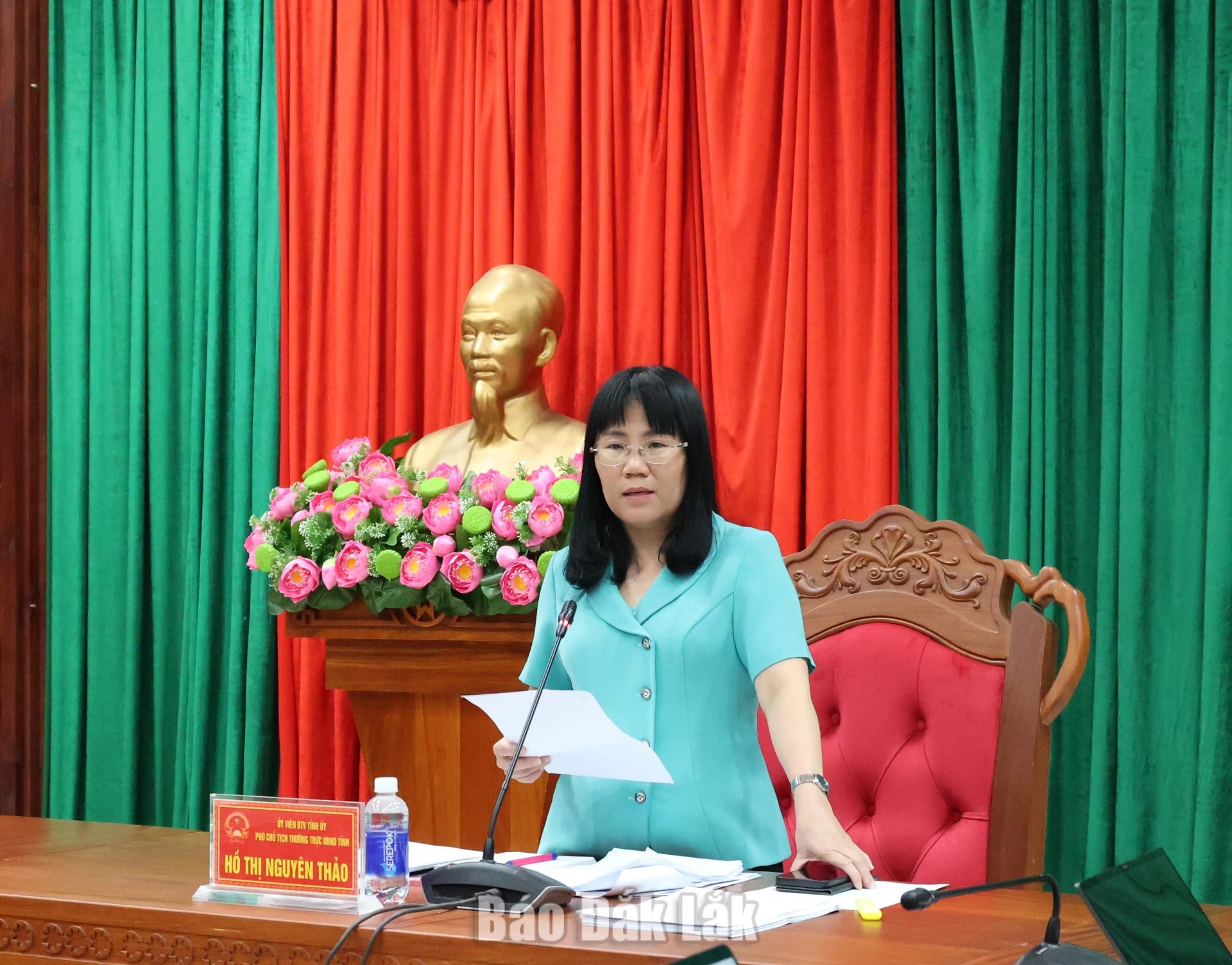 Phó Chủ tịch Thường trực UBND tỉnh Hồ Thị Nguyên Thảo phát biểu kết luận cuộc họp.