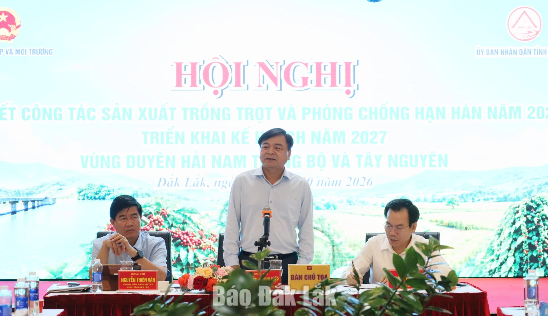 Thứ trưởng Bộ Nông nghiệp và Môi trường Nguyễn Hoàng Hiệp phát biểu tại hội nghị.