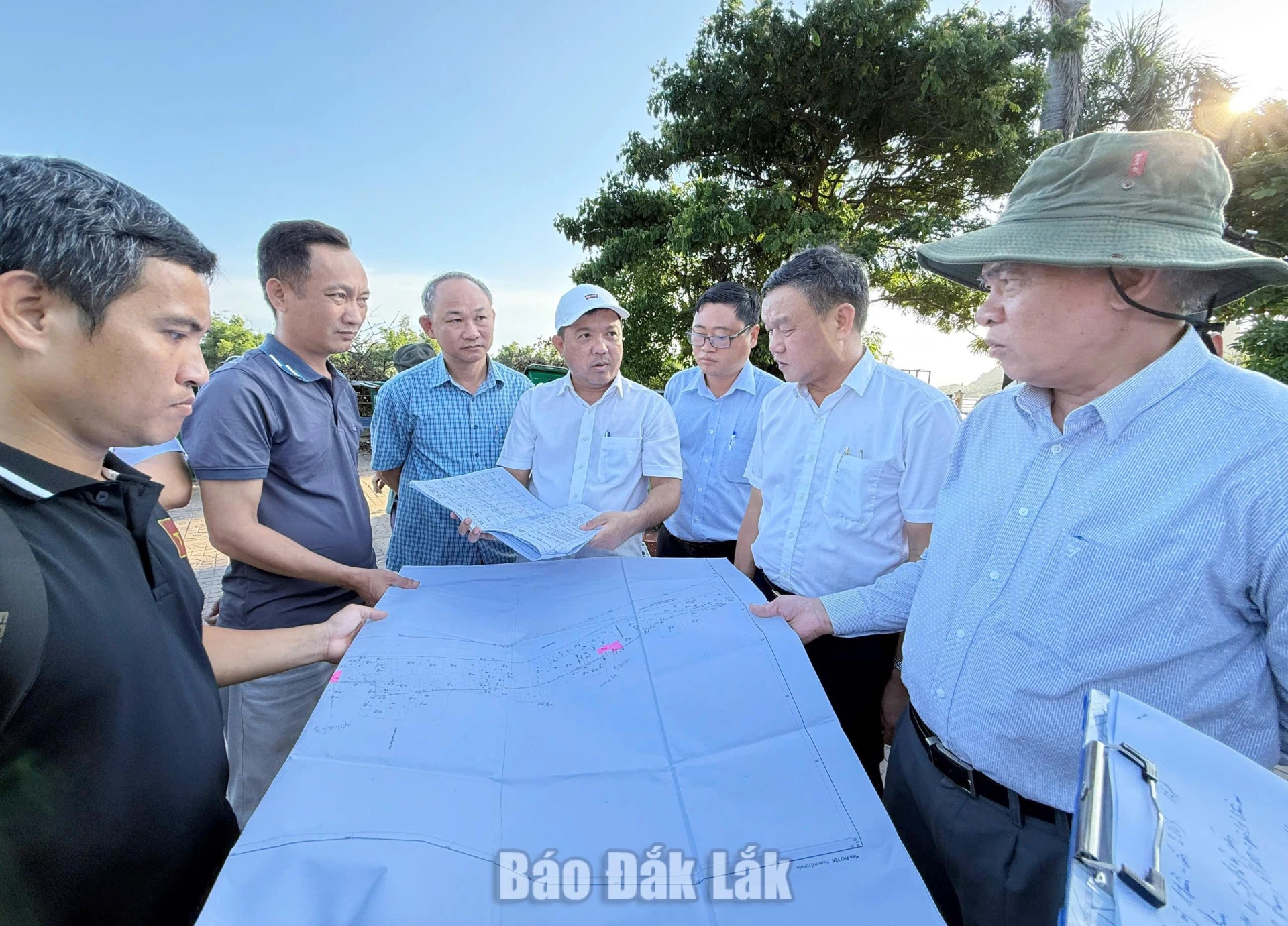 Đại diện chủ đầu tư báo cáo tình hình thi công dự án