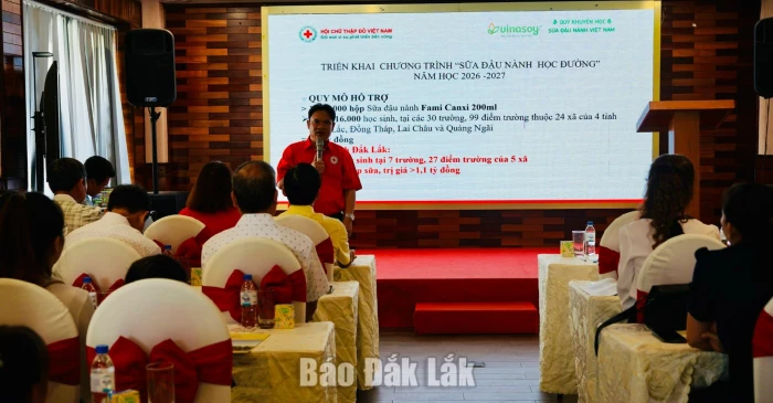 Hơn 1,2 tỷ đồng hỗ trợ sữa đậu nành cho gần 4.000 học sinh