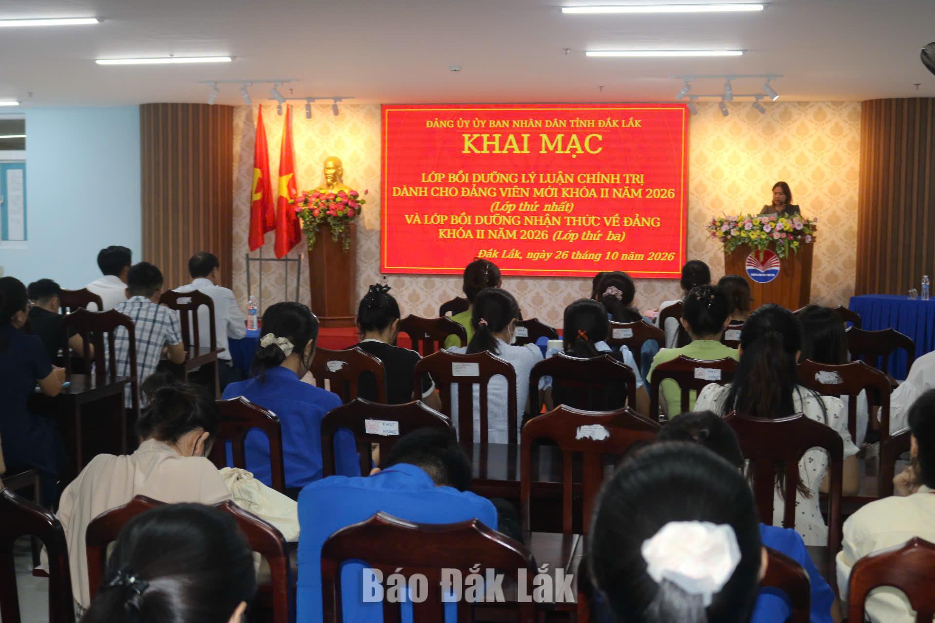 Quang cảnh lớp bồi dưỡng.