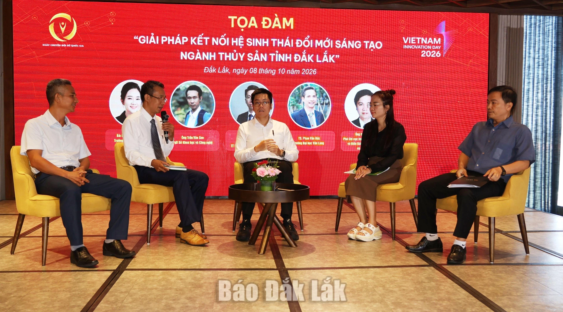 Các đại biểu tham gia tọa đàm“Giải pháp kết nối hệ sinh thái đổi mới sáng tạo ngành thủy sản tỉnh Đắk Lắk”