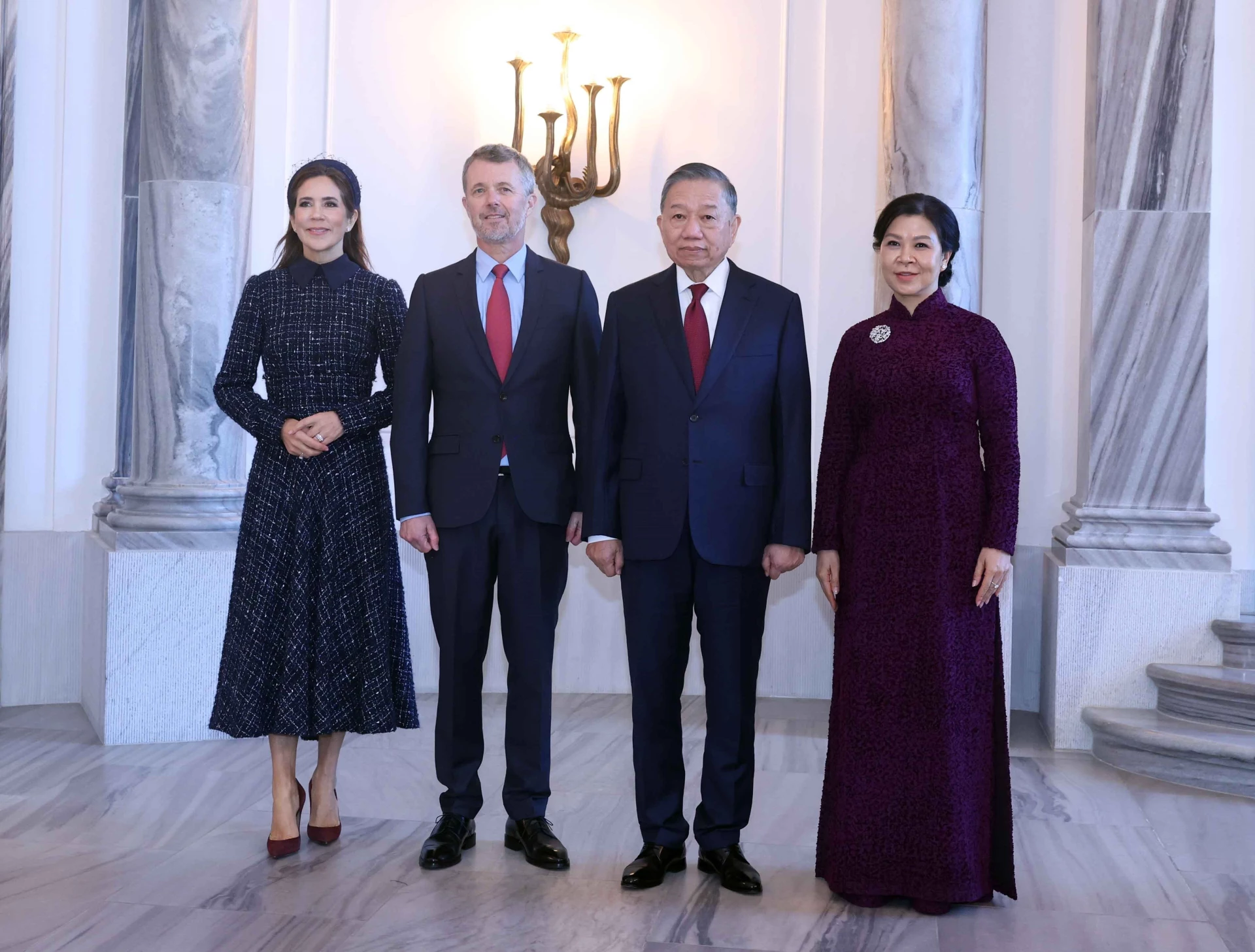 ổng Bí thư, Chủ tịch nước Tô Lâm và Phu nhân Ngô Phương Ly hội kiến Nhà Vua Đan Mạch Frederik X và Hoàng hậu Mary. Ảnh: TTXVN