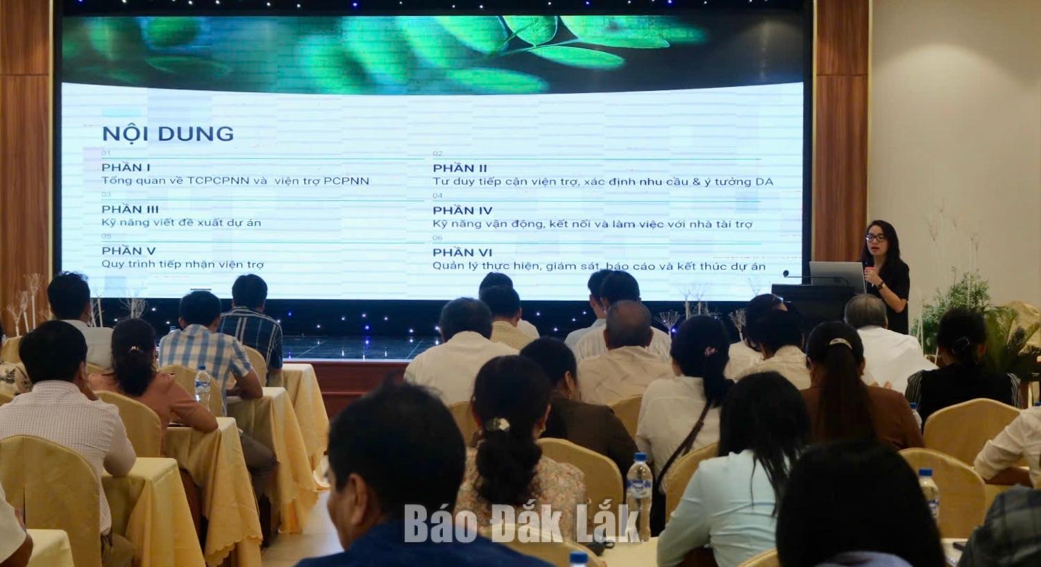 Quang cảnh hội nghị tập huấn.