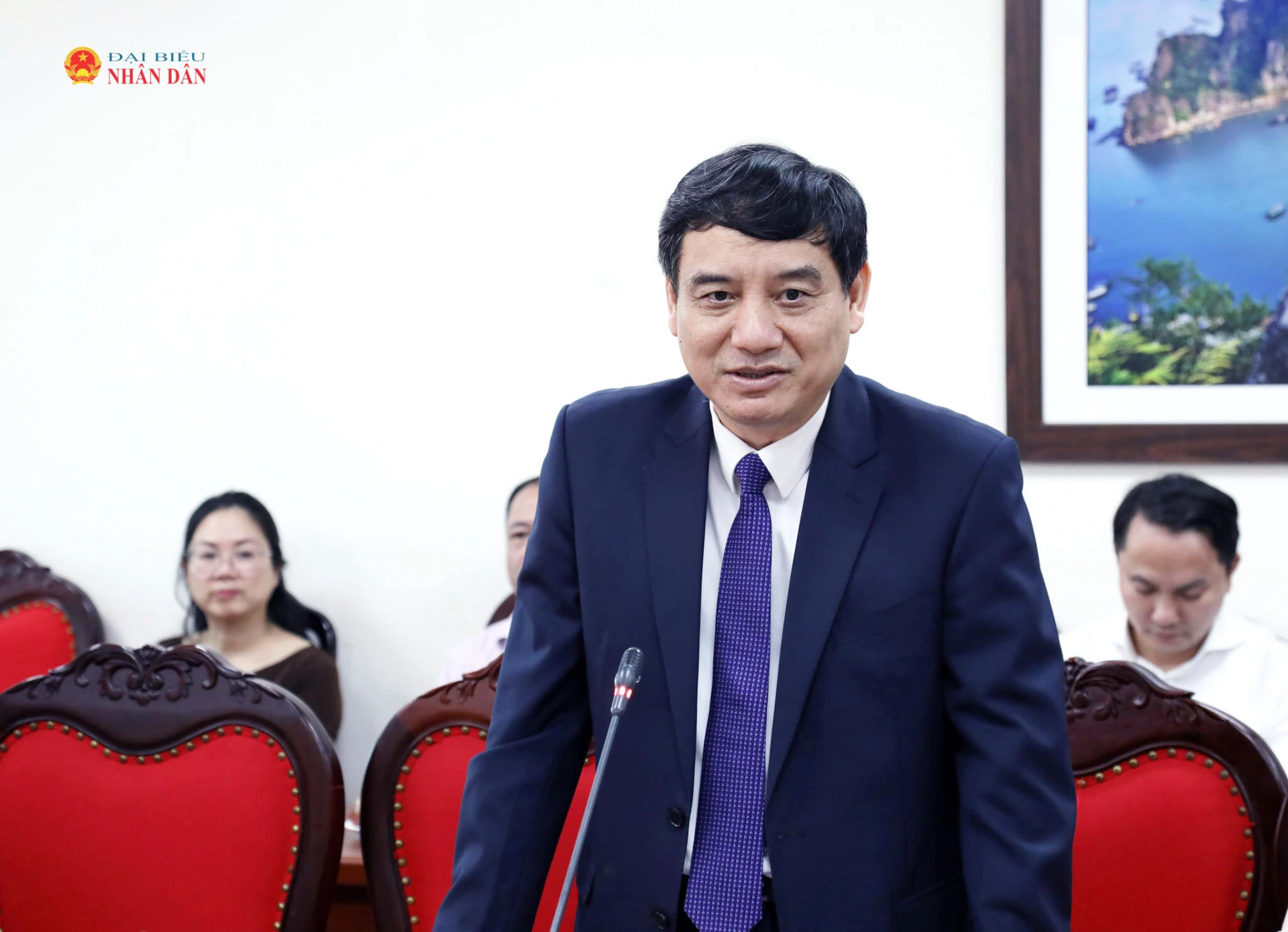 Chủ nhiệm Ủy ban Văn hóa và Xã hội Nguyễn Đắc Vinh phát biểu. Ảnh: daibieunhandan.vn