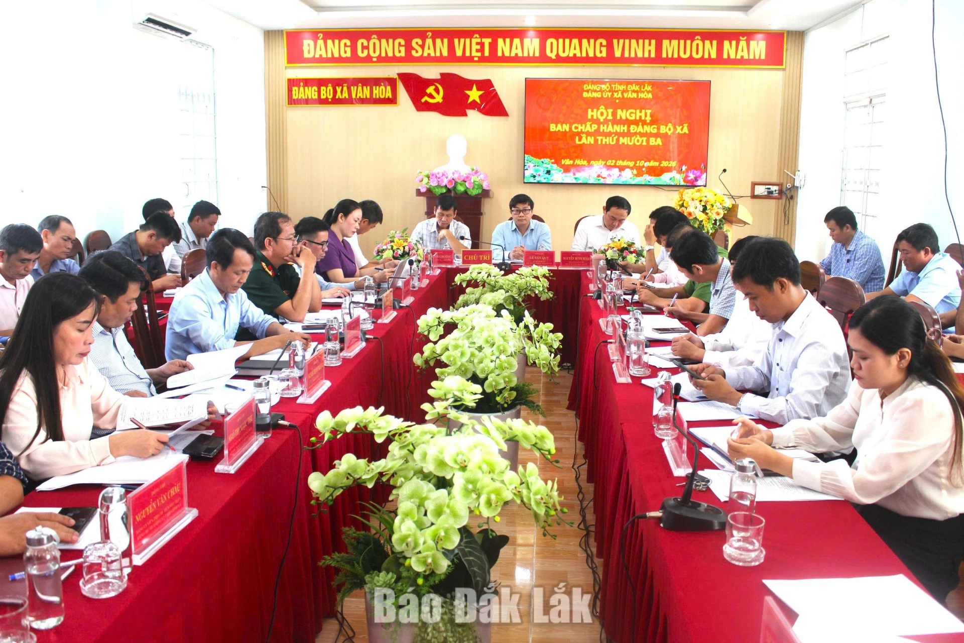 Các đại biểu dự hội nghị.