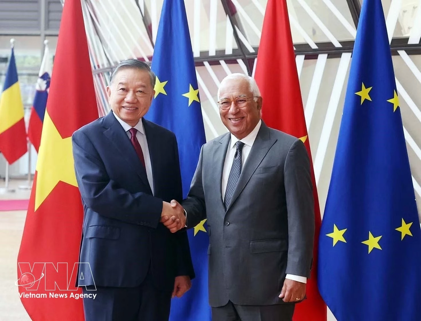 General Secretary of the Communist Party of Viet Nam Central Committee and President To Lam (L) and European Council President António Costa. (VNA)