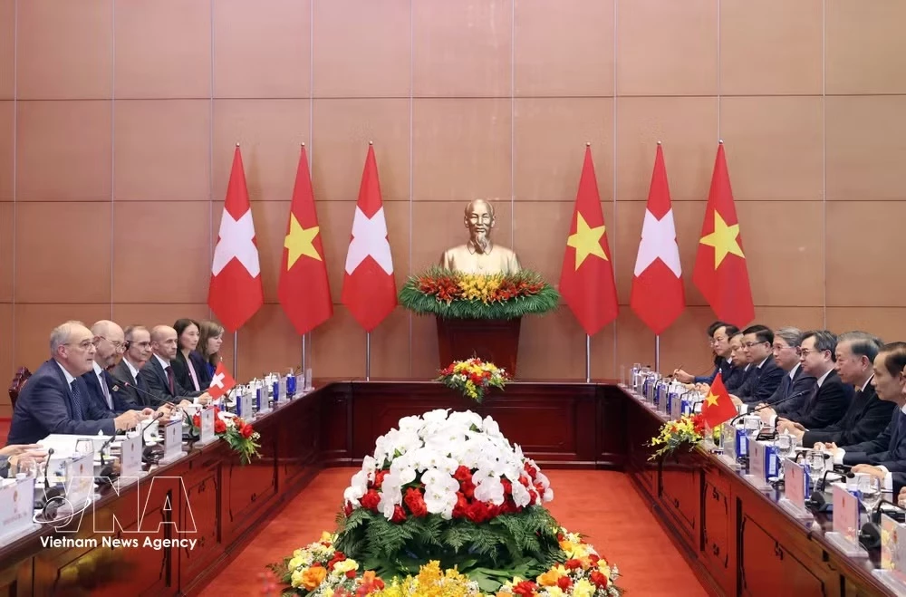 An overview of the talks between General Secretary of the Communist Party of Viet Nam Central Committee and President To Lam, and Swiss President Guy Parmelin. (Photo: VNA)
