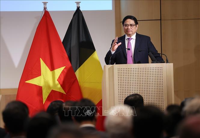 Thủ tướng Phạm Minh Chính phát biểu tại Diễn đàn doanh nghiệp Việt Nam - Bỉ. Ảnh: Dương Giang-TTXVN