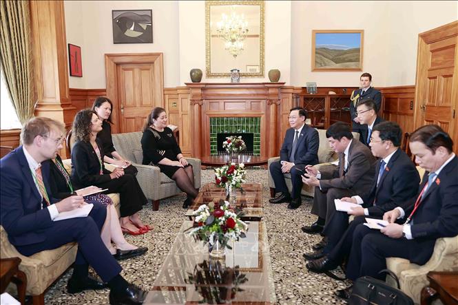 Chủ tịch Quốc hội Vương Đình Huệ hội kiến Toàn quyền New Zealand Dame Cindy Kiro. Ảnh: Doãn Tấn/TTXVN
