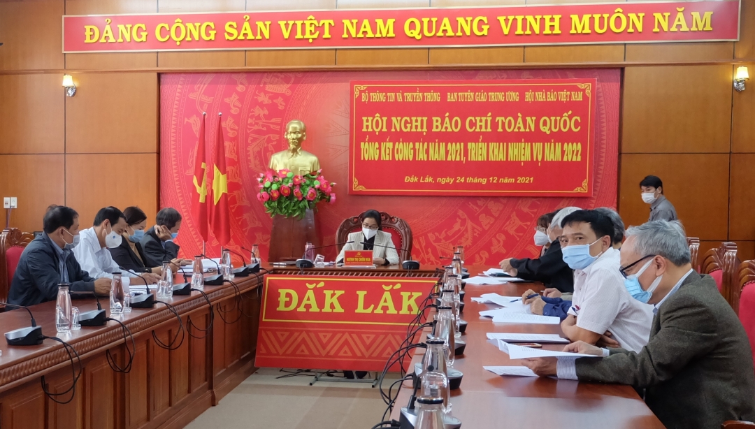 Các đại biểu tham dự hội nghị tại điểm cầu Đắk Lắk
