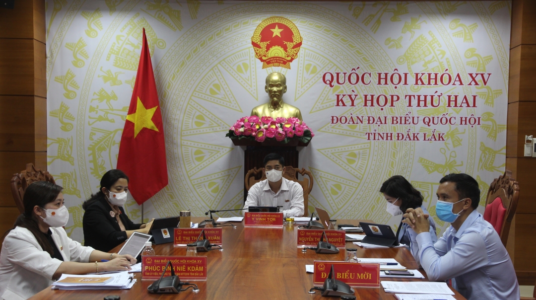 Các đại biểu tham dự phiên thảo luận tại điểm cầu tỉnh Đắk Lắk.