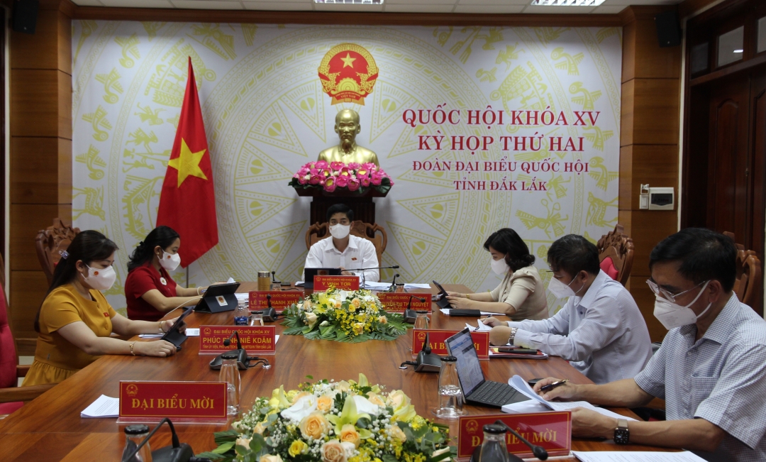 Các đại biểu tham dự phiên họp tại điểm cầu tỉnh Đắk Lắk. 