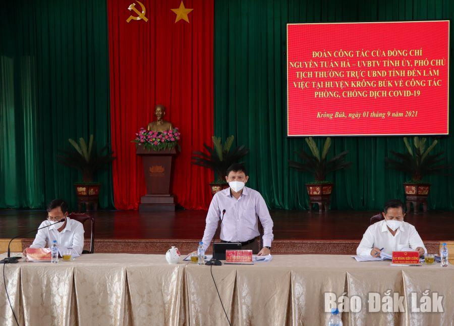 Phó Chủ tịch Thường trực UBND tỉnh Nguyễn Tuấn Hà phát biểu kết luận tại buổi làm việc với UBND huyện Krông Búk.