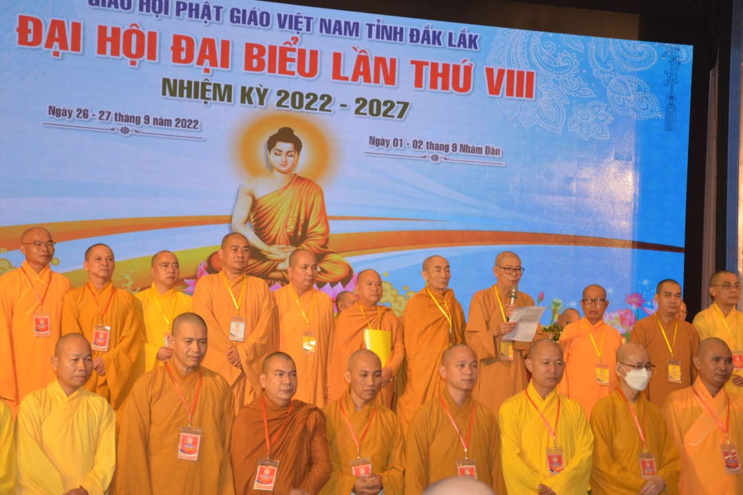 Tân Ban Trị sự Giáo hội Phật giáo Việt Nam tỉnh, nhiệm kỳ VIII ra mắt, nhận nhiệm vụ.