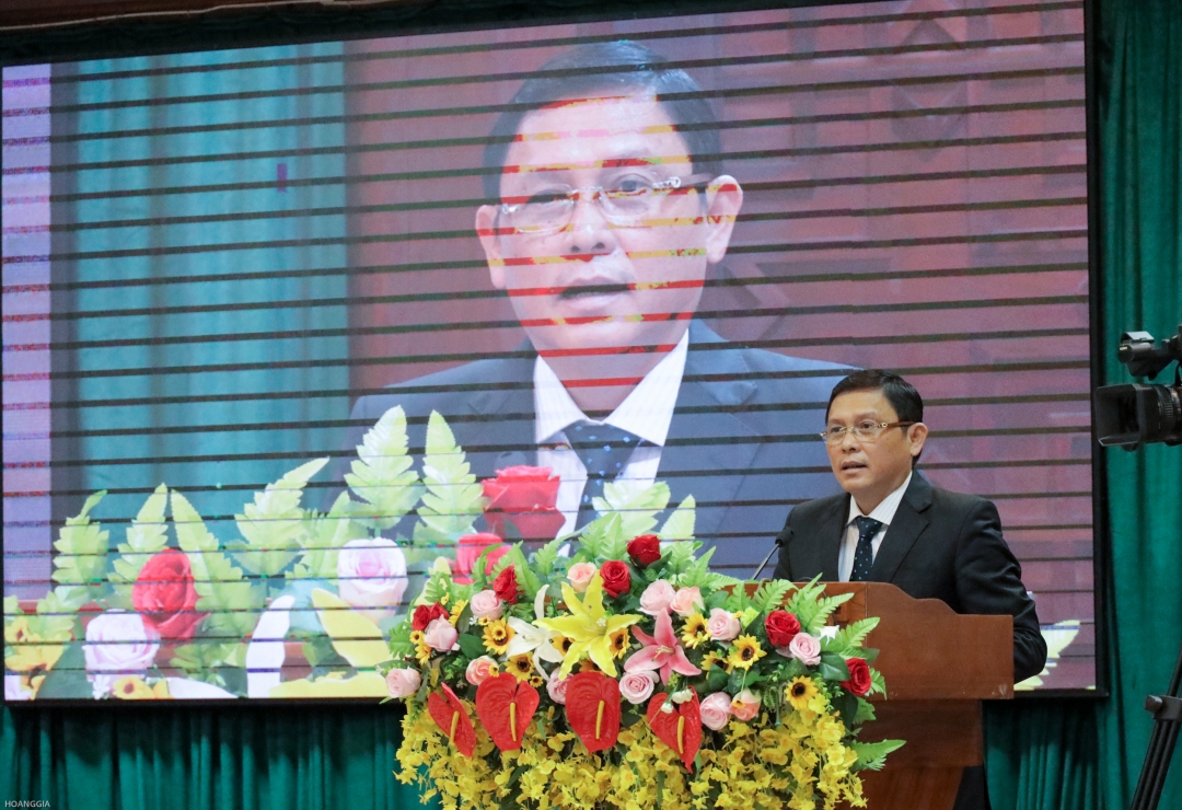 Phó Chủ tịch Thường trực UBND tỉnh Nguyễn Tuấn Hà phát biểu tại lễ trao giải. Ảnh Hoàng Gia