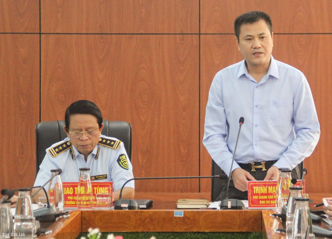 đồng chí Trịnh Mạnh Cường, Phó Chánh Văn phòng Thường trực Ban Chỉ đạo 389 quốc gia phát biểu tại buổi làm việc.