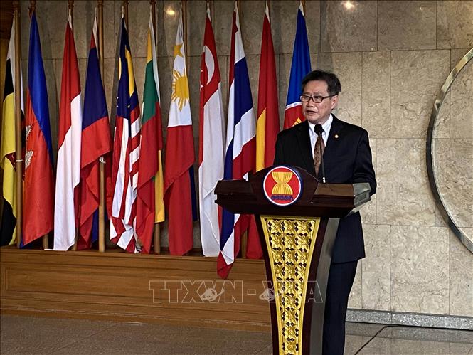 Thúc đẩy hợp tác thương mại ASEAN - Anh
