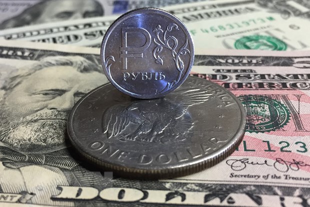 Đổng rúp của Nga giữ giá ổn định so với đồng USD. Ảnh: AFP/TTXVN