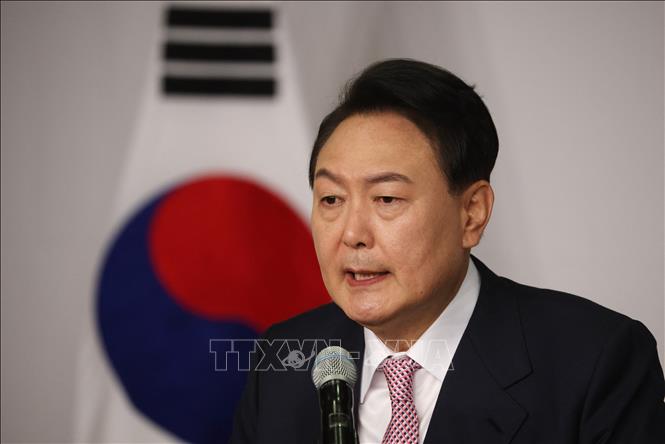 Tổng thống đắc cử Hàn Quốc Yoon Suk-yeol phát biểu tại cuộc họp báo ở Seoul ngày 10/3/2022. Ảnh: AFP/TTXVN