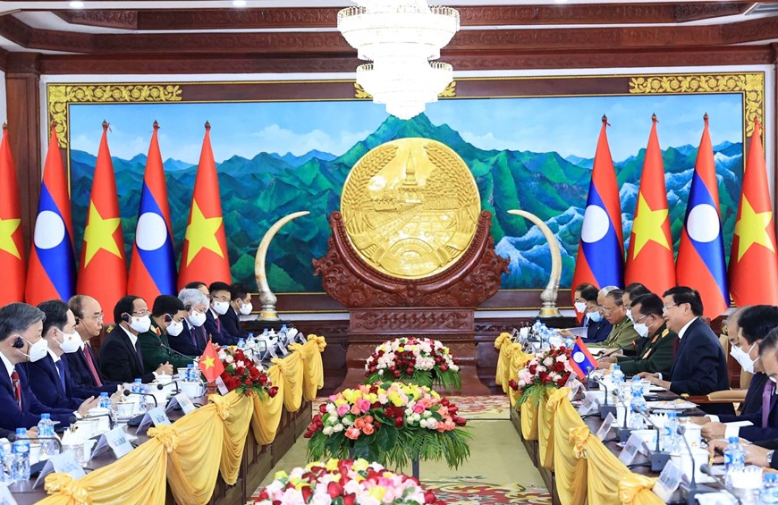 Chủ tịch nước Cộng hòa Xã hội chủ nghĩa Việt Nam Nguyễn Xuân Phúc hội đàm với Tổng Bí thư, Chủ tịch nước Lào Thongloun Sisoulith. (Ảnh: TTXVN)