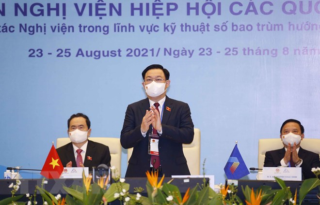 Chủ tịch Quốc hội Vương Đình Huệ dự phiên khai mạc Đại hội đồng AIPA-42. (Ảnh: TTXVN)
