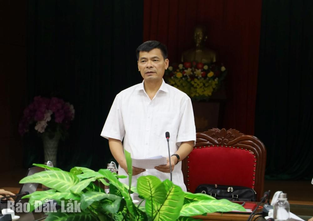 Phó Giám đốc Sở Nội vụ, Trưởng Đoàn kiểm tra 1391 Hoàng Mạnh Hùng phát biểu tại buổi làm việc.