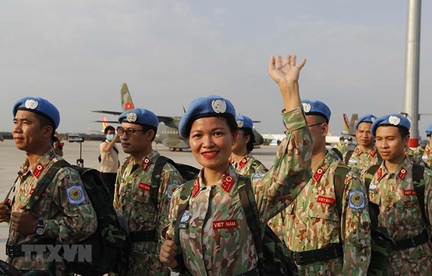 Việt Nam đã triển khai 3 lượt bệnh viện dã chiến số 2 tại Phái bộ hòa bình LHQ ở Nam Sudan. Ảnh: 32 thành viên của Bệnh viện dã chiến cấp 2 số 2 hoàn thành nhiệm kỳ công tác tại Cộng hòa Nam Sudan. (Nguồn: TTXVN)