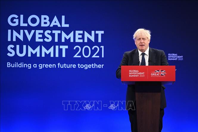 Thủ tướng Anh Boris Johnson phát biểu tại Hội nghị tài chính toàn cầu ở London, Anh, ngày 19/10/2021. Ảnh: AFP/TTXVN