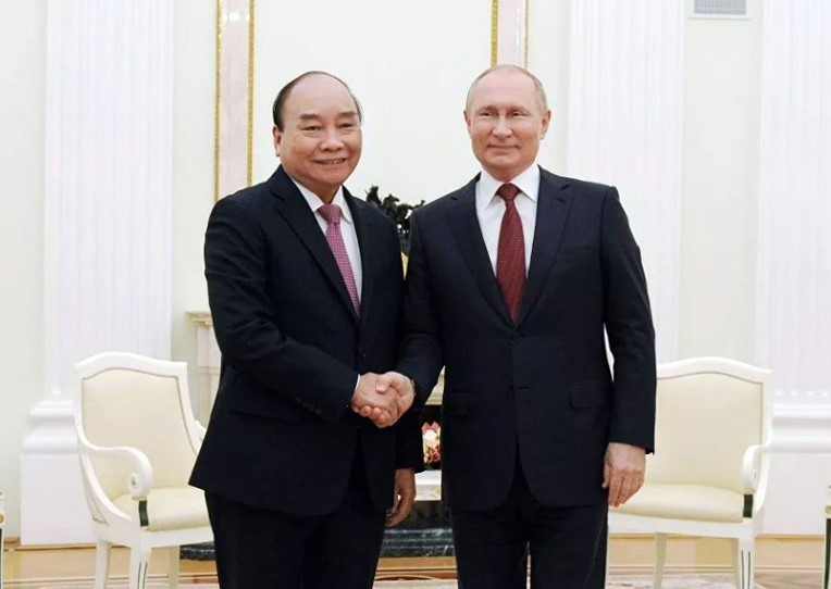 Chủ tịch nước Nguyễn Xuân Phúc hội đàm với Tổng thống Liên bang Nga Vladimir Putin. (Nguồn: TTXVN)