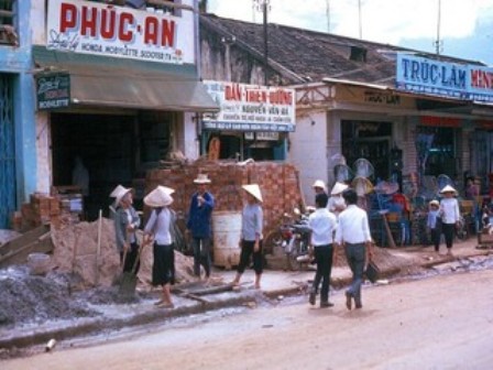 Một góc đường Phan Bội Châu năm 1958.      Ảnh: T.L