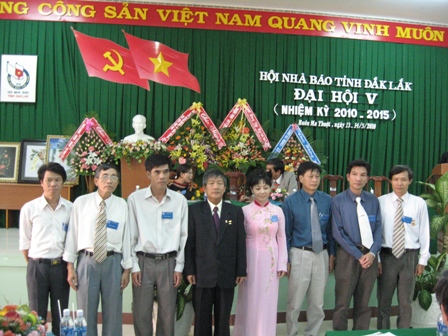 Ra mắt Ban chấp hành Hội Nhà báo tỉnh Dak Lak, nhiệm kỳ 2010-2015