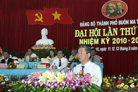 anh ong tuan phat bieu2.jpg