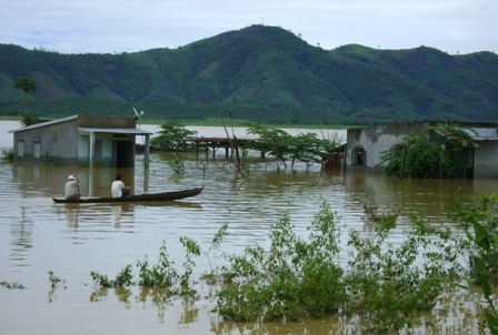 nhà thôn 10, Khuê Ngọc Điền ngập.JPG