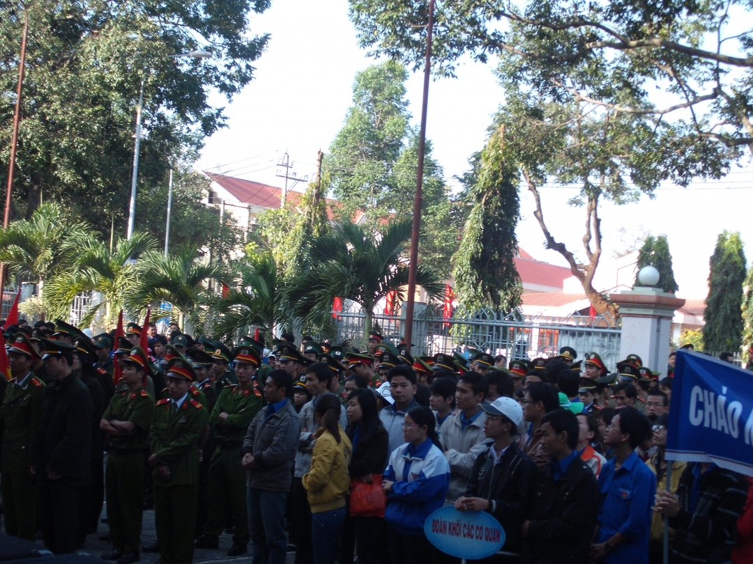 Hơn 1 nghìn đoàn viên thanh niên Cụm thi đua số IV đã tham gia lễ ra quân Tháng Thanh niên hành động vì môi trường 2011