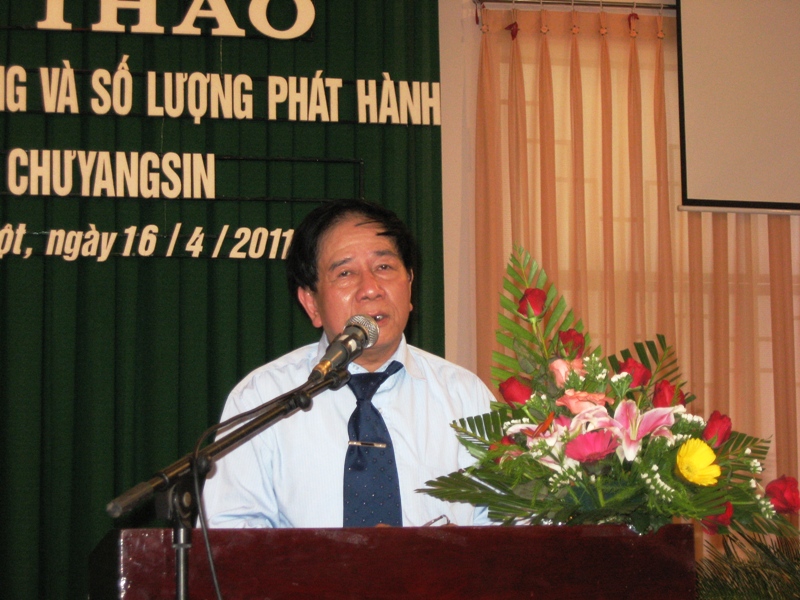 Đồng chí Đỗ Kim Cuông phát biểu tại Hội thảo.