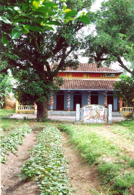 Nhà thờ Nguyễn Thuật tại quê ông.