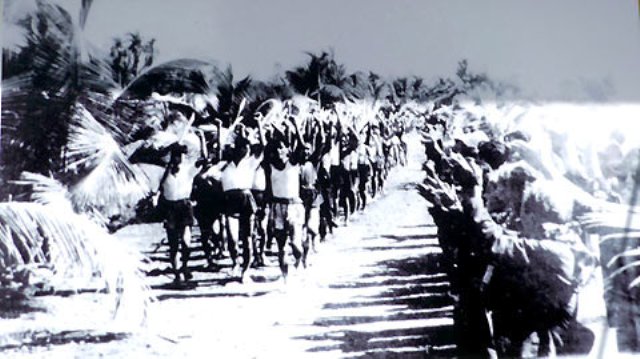 Dân quân cứu quốc Nam bộ trong những ngày đầu Nam bộ kháng chiến,                 tháng 9 năm 1945.                            Ảnh: T.L