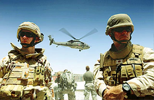 Sau 10 năm can dự vào Afghanistan, đến nay quân đội nước ngoài vẫn còn hiện diện ở đất nước này.  (Nguồn: Internet)