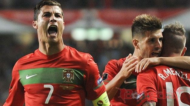 Vượt qua sức ép, Ronaldo và các đồng đội đã có một trận cầu thăng hoa